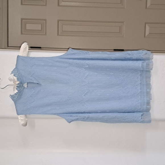 I.N. San Francisco Light Blue Sleeveless Blouse Size Large - Picture 2 of 9